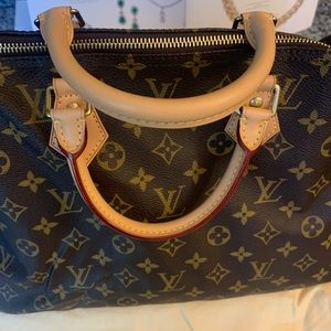 Louis Vuitton Speedy 40 ✅ EXTRA CLEAN!!!